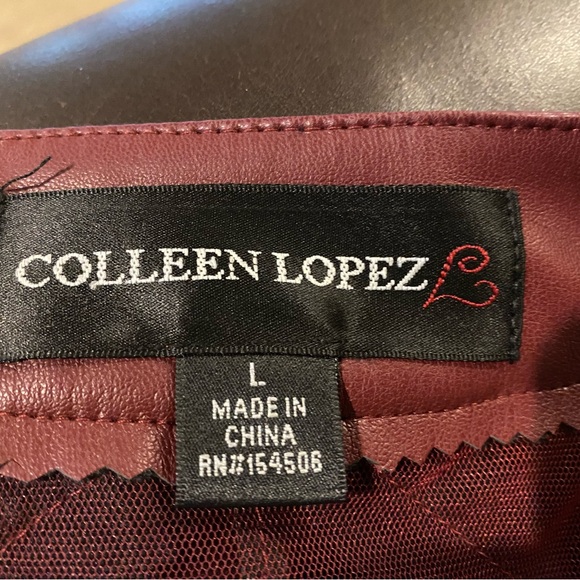 Stylish sheer, burgundy jacket - Picture 5 of 6